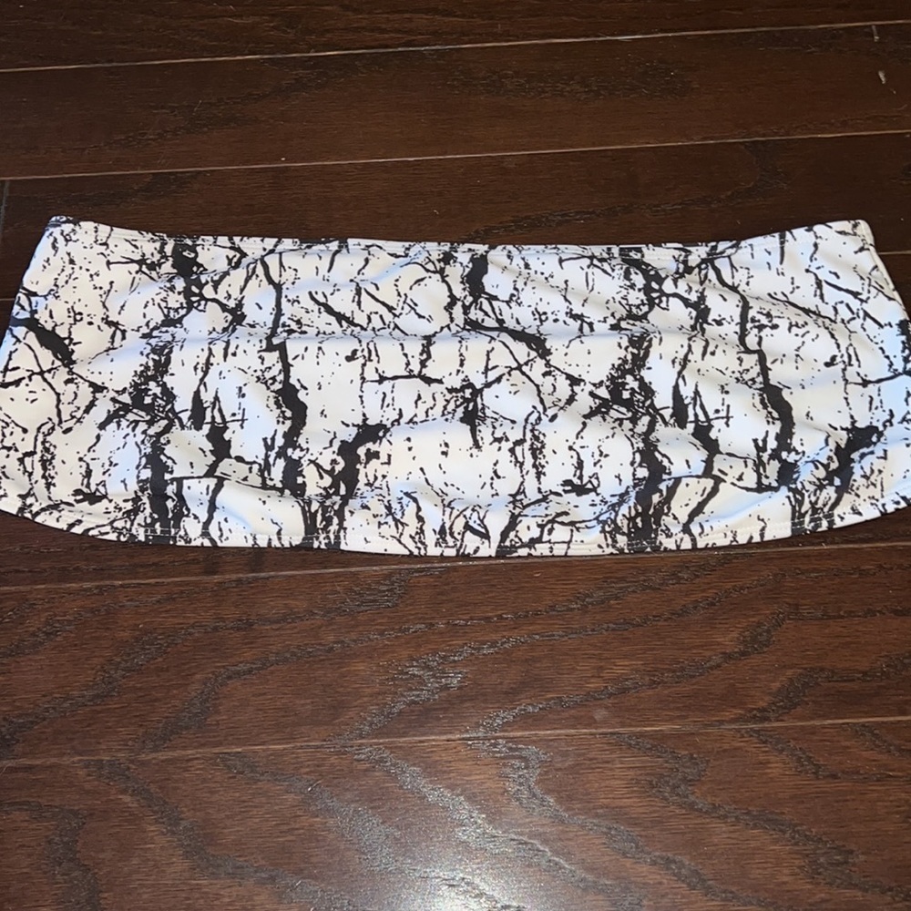 Strapless Highwaisted Swimsuit - Picture 4 of 6